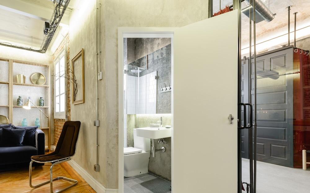 Charming Puerta De Alcala Apartment Madrid Exterior photo